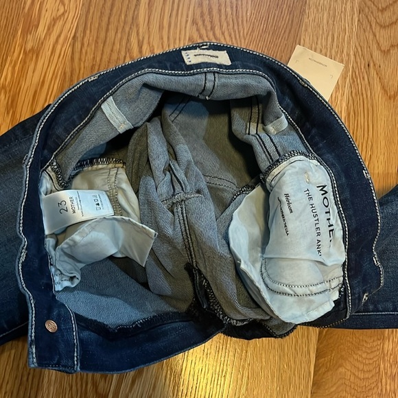MOTHER The Hustler High Rise Ankle Jeans Size 23 NWT - Picture 13 of 16